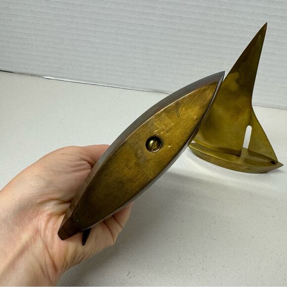 Vintage Brass Metal Sailboats Set Of Two Decor Accent Shelf - Picture 7 of 11